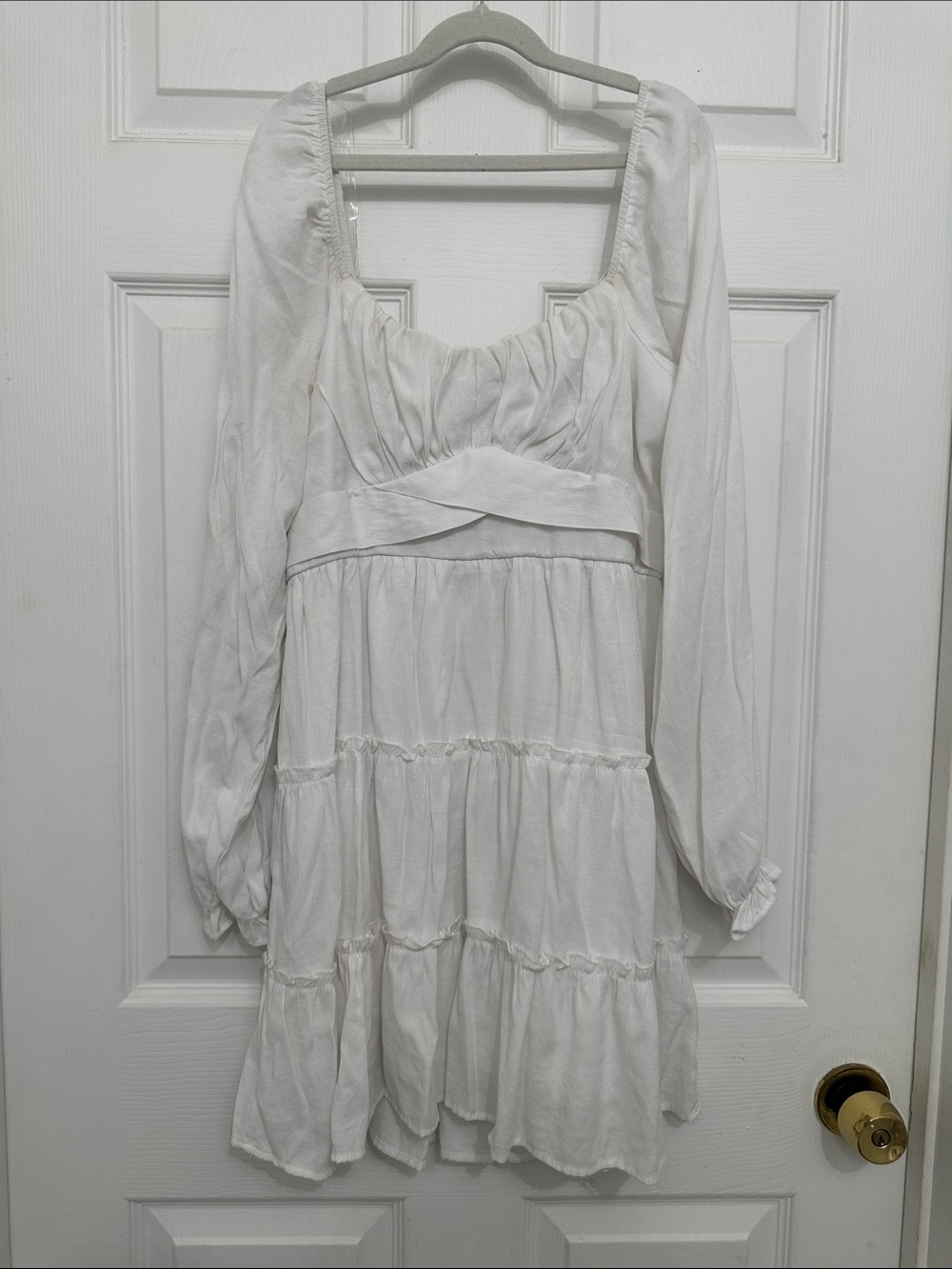 Trixxi White Long-Sleeve Tiered Mini Dress